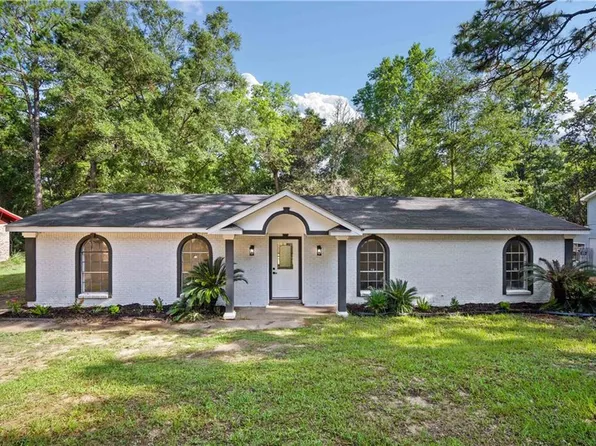 6804 Greenway Dr N, Mobile, AL 36608