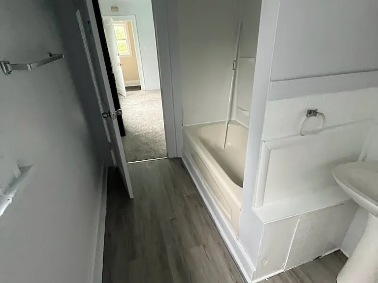 152 Elmwood Ave — Photo 7