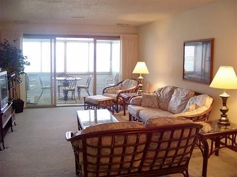 4th image of 2515 S Lakeview Ct Unit 304