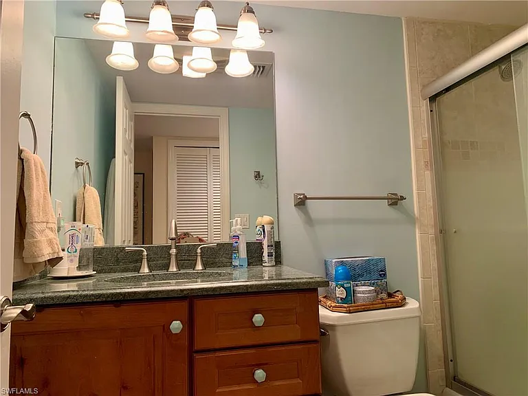 333 Harbour Dr #211 — Photo 27