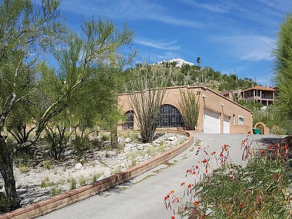2nd image of 7825 E Calle De La Escarpa