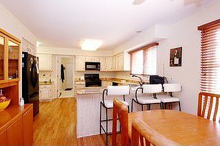 4th image of 1081 Holli Ct
