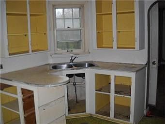 5th image of 4428 N Agnes Ave