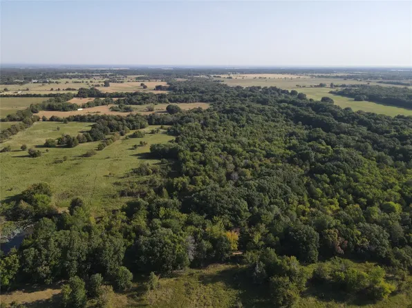 3 County Road 2205, Ivanhoe, TX 75447