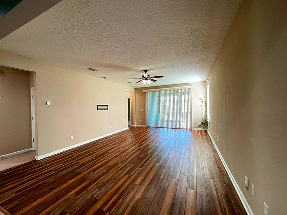 5th image of 712 Briar View Dr #1