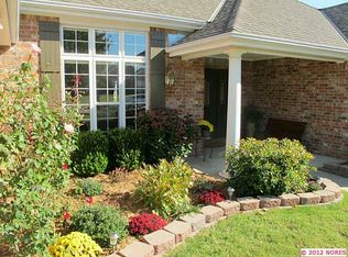 916 Willow Creek Dr, Bartlesville, OK 74006