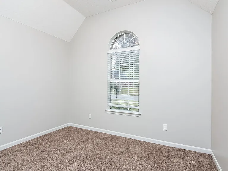 7076 Maple Grove Rd — Photo 10