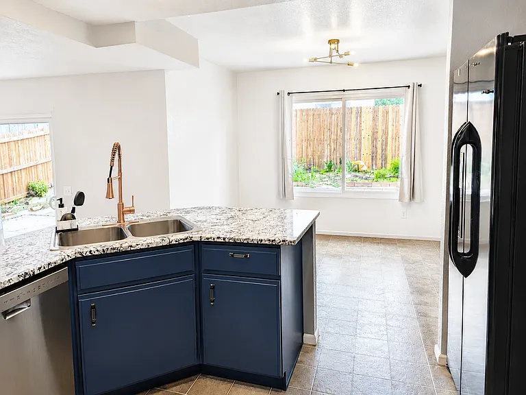 20764 E 39th Ave — Photo 12