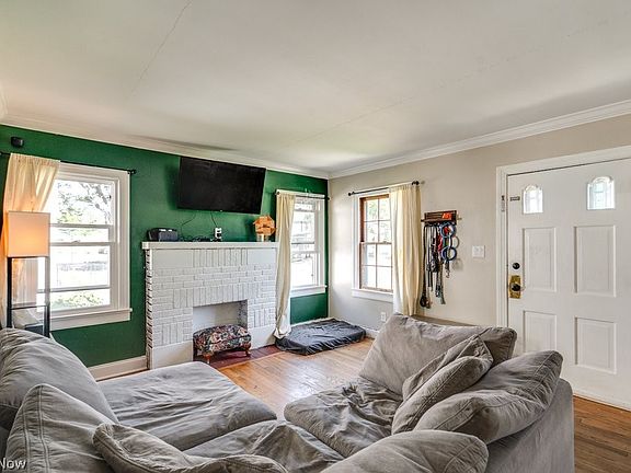 2nd image of 3134 Cleveland Blvd