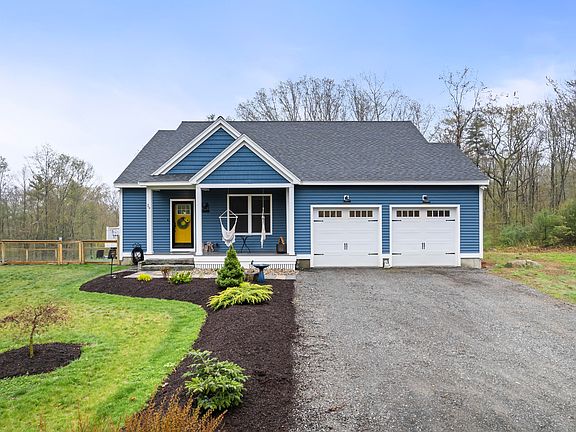 2nd image of 29 Hawks Nest Lane