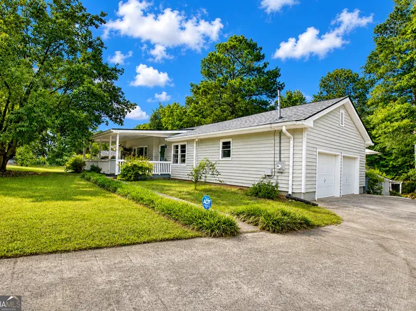 70 Moore Rd, Newnan, GA 30263