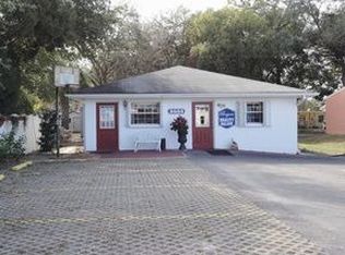 5633 6th St, Zephyrhills, FL 33542