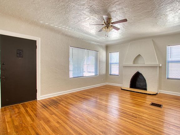 4th image of 2920 Altura Ave