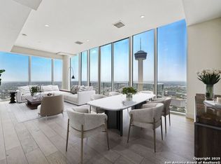 610 E Market St UNIT 3107, San Antonio, TX 78205