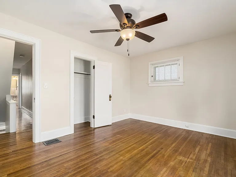 41 W California Ave — Photo 24