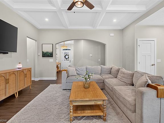 4th image of 7390 Emerald Glen Ave NW