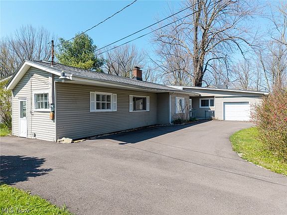 3rd image of 4942 Lear Nagle Rd