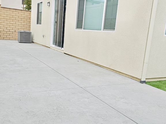 4th image of 36717 Camino Springs Ave