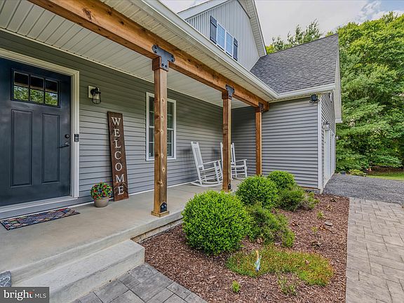 3rd image of 132 Dogwood Manor Dr