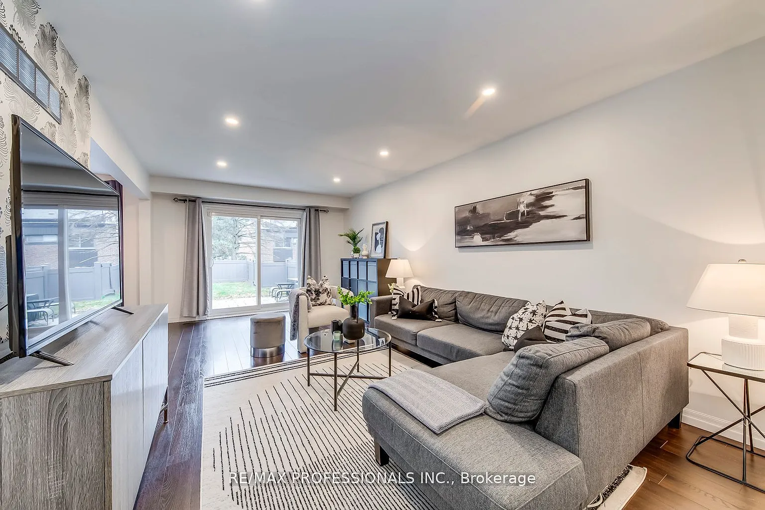 4345 Bloor St W #51 photo 1