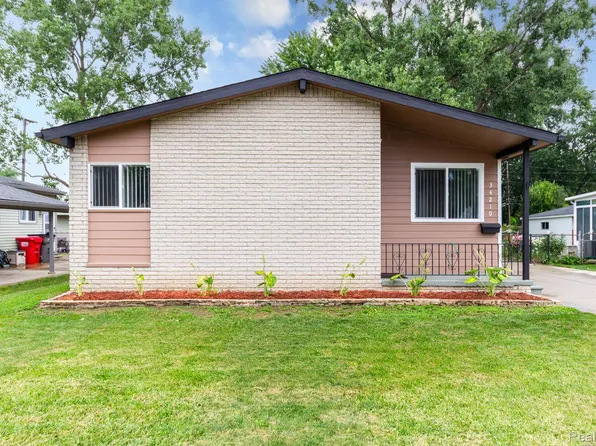 34210 Beaconsfield St, Clinton Township, MI 48035