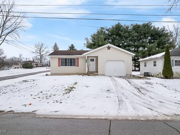 132 Villard St, Apple Creek, OH 44606