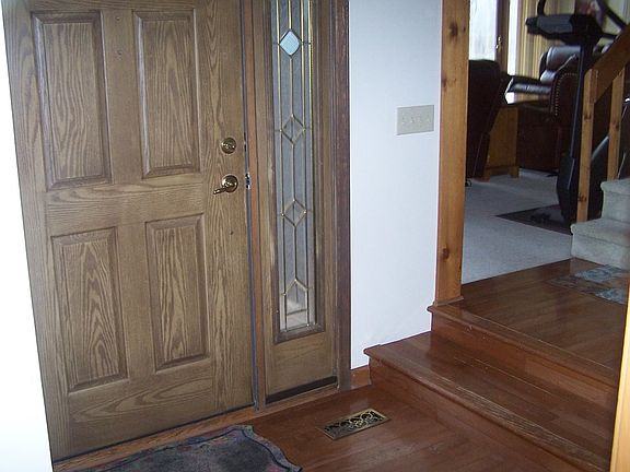 3rd image of 366 Lambro Ln