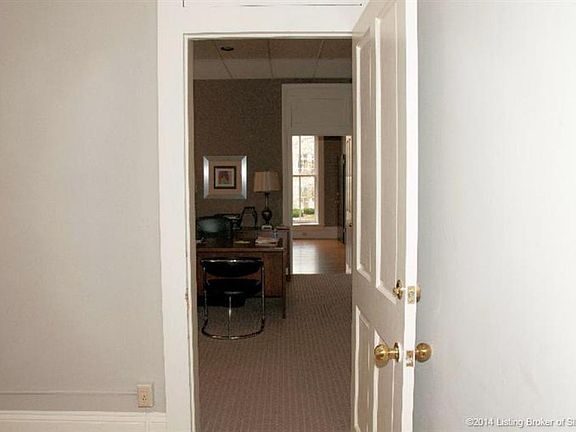 5th image of 1001 Vincennes St