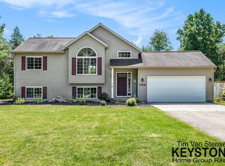 22899 W Almy Rd, Howard City, MI 49329