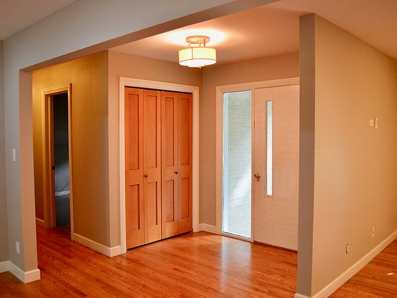 4th image of 6N058 Knollwood Dr