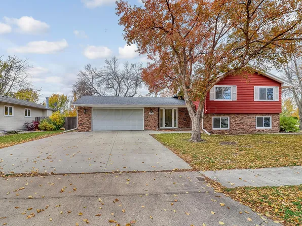 3701 Burritt St S, Fargo, ND 58104