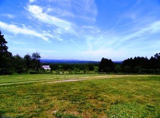 67 Hogback Rd, Pittstown, NJ 08867