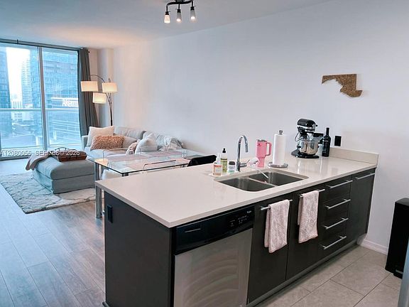 5th image of 55 SE 6th St APT 2304