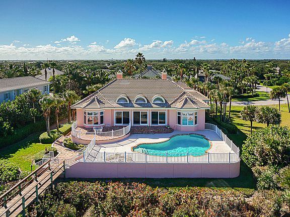 2nd image of 3 Sea Ct