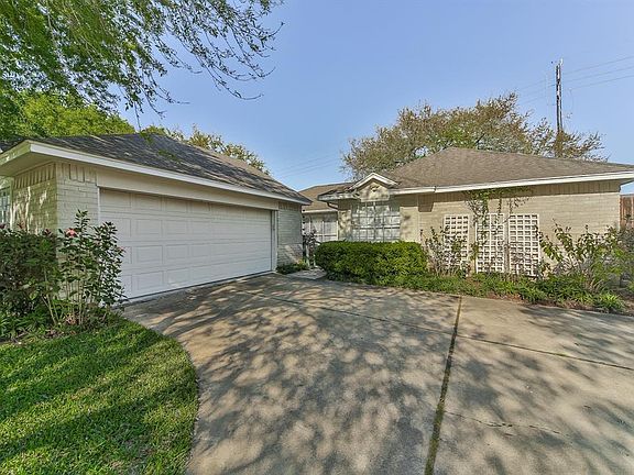 3rd image of 6910 Cansfield Ct