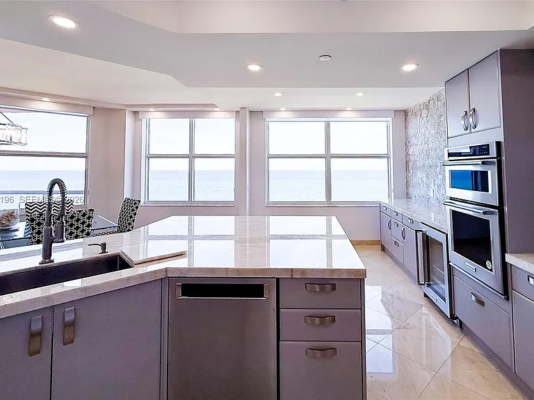 2100 N Ocean Blvd #19-B — Photo 6