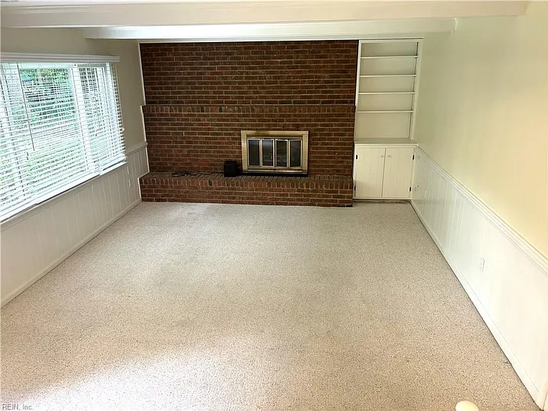 203 Kenmar Dr — Photo 8