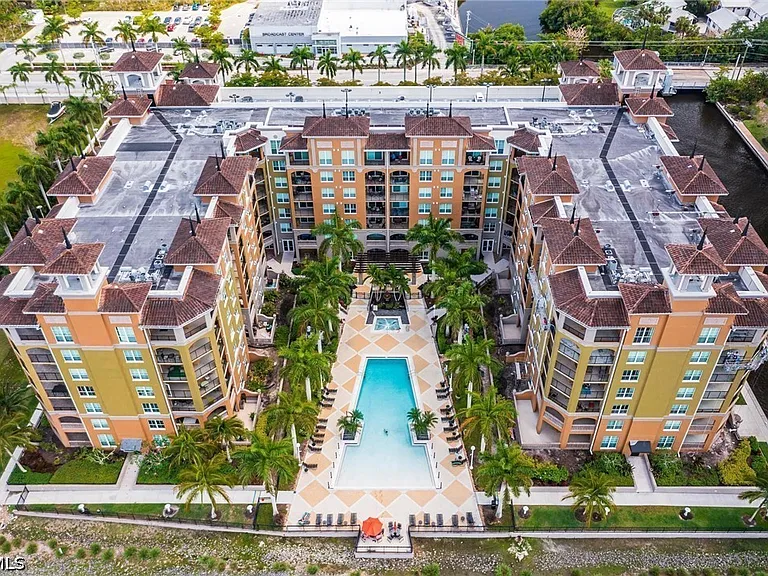 2825 Palm Beach Blvd #219 — Photo 30