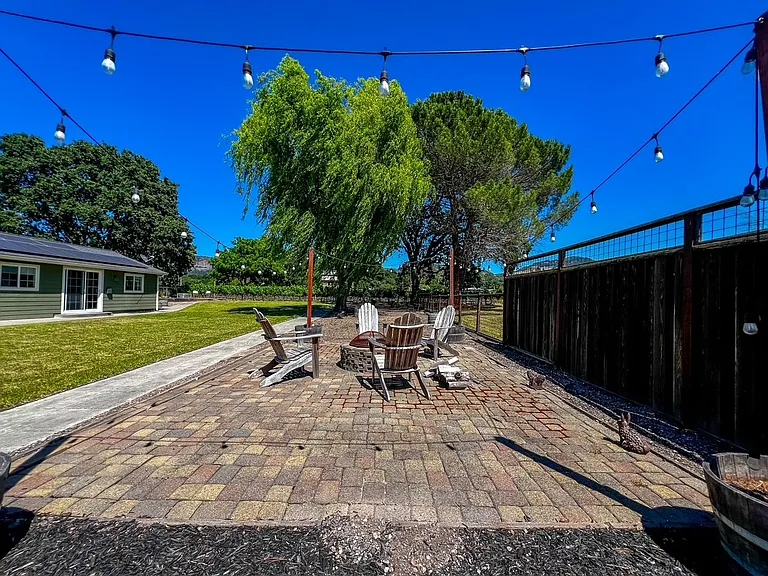 1022 Berry Ln — Photo 51