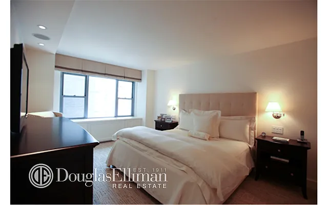 Sold by Douglas Elliman | media 24