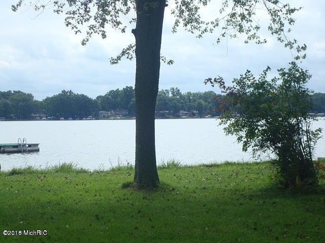 1st image of 63357 Lakeshore Dr