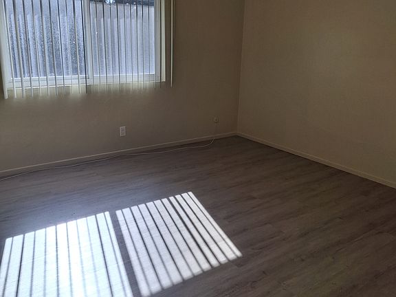 5th image of 3398 Armada Dr APT 8