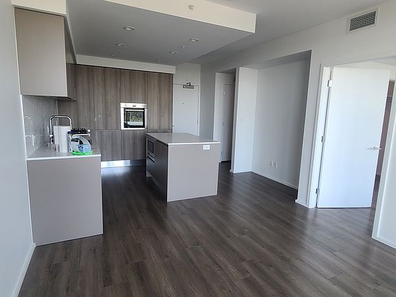 3rd image of 3809 Evergreen Pl #4503