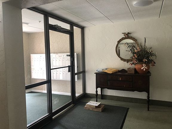 2nd image of 182 Quincy Ave APT 34