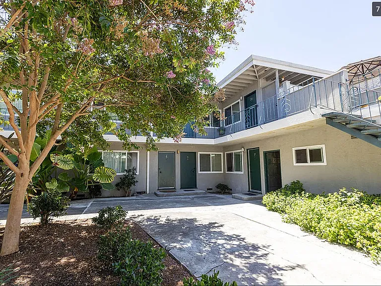 Welcome to 262 Mariposa — Photo 1