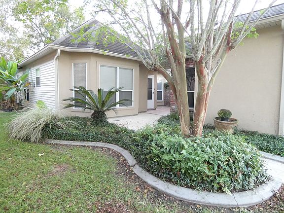 2nd image of 5502 Courtyard Dr