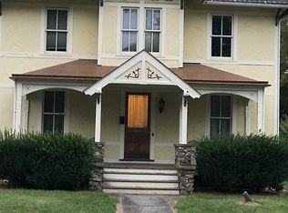 8 N Main St, Flemington, NJ 08822