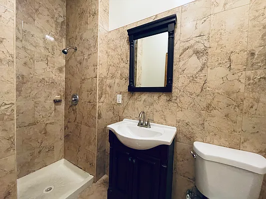 Rented by Compass | media 12