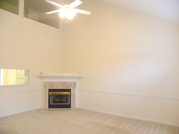 3rd image of 343 Hornhead Dr
