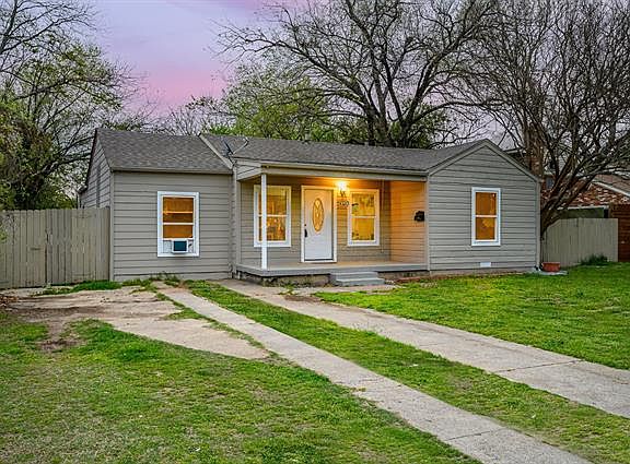 2nd image of 1020 Lydick Ln